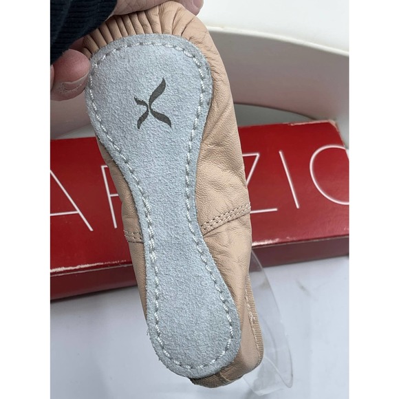 NEW Capezio Leather Full Sole Daisy Ballet Shoe 205 Pink Multiple Sizes - Picture 4 of 4